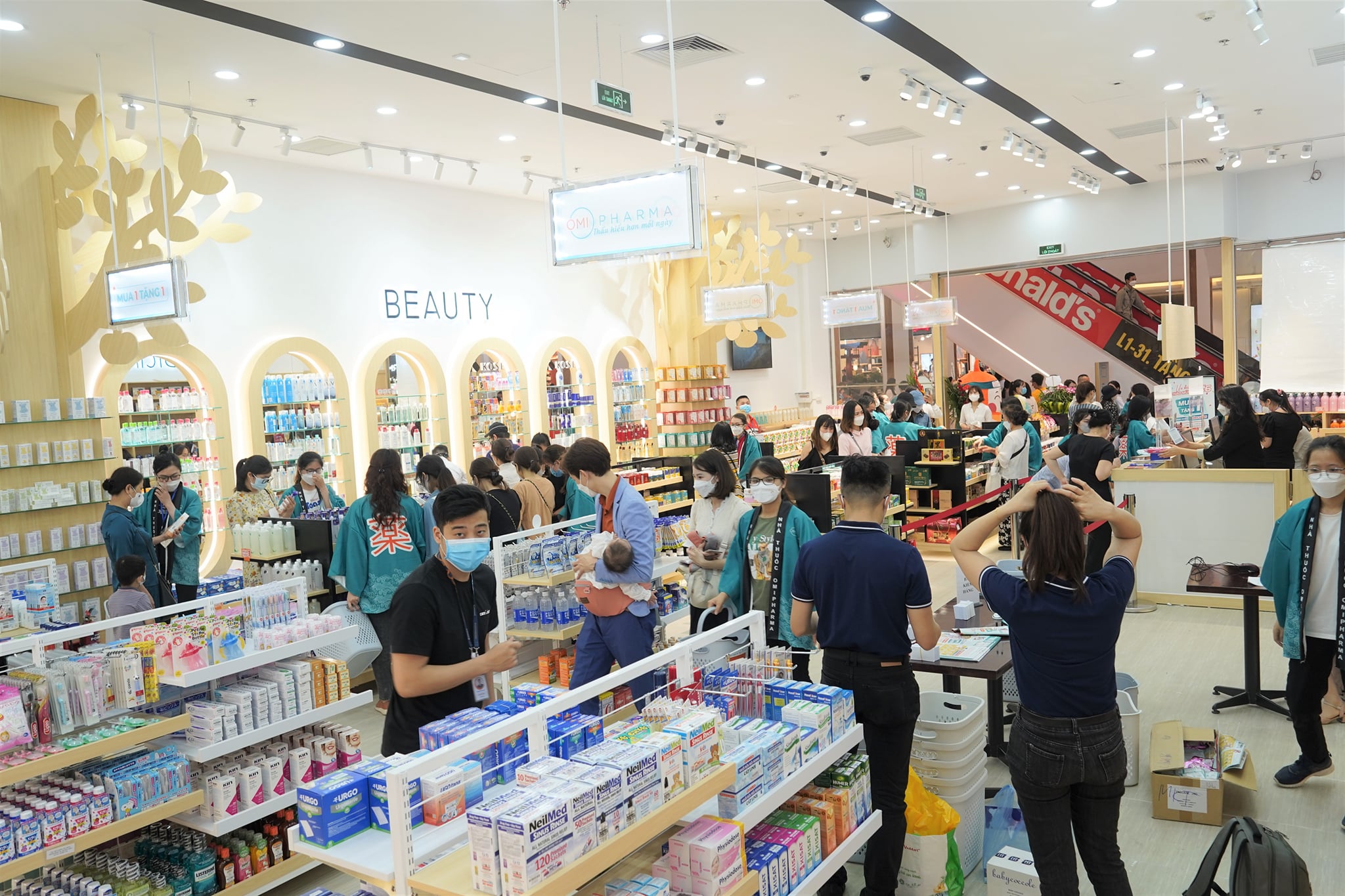 Nhà thuốc tiêu chuẩn Nhật Bản Omi Pharma khai trương cơ sở 6 - 3